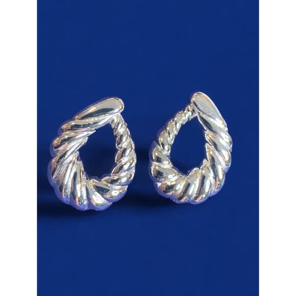 Silvertone Loop Post Pierced Earrings Twist Design 1 Inch Drop - Picture 1 of 4
